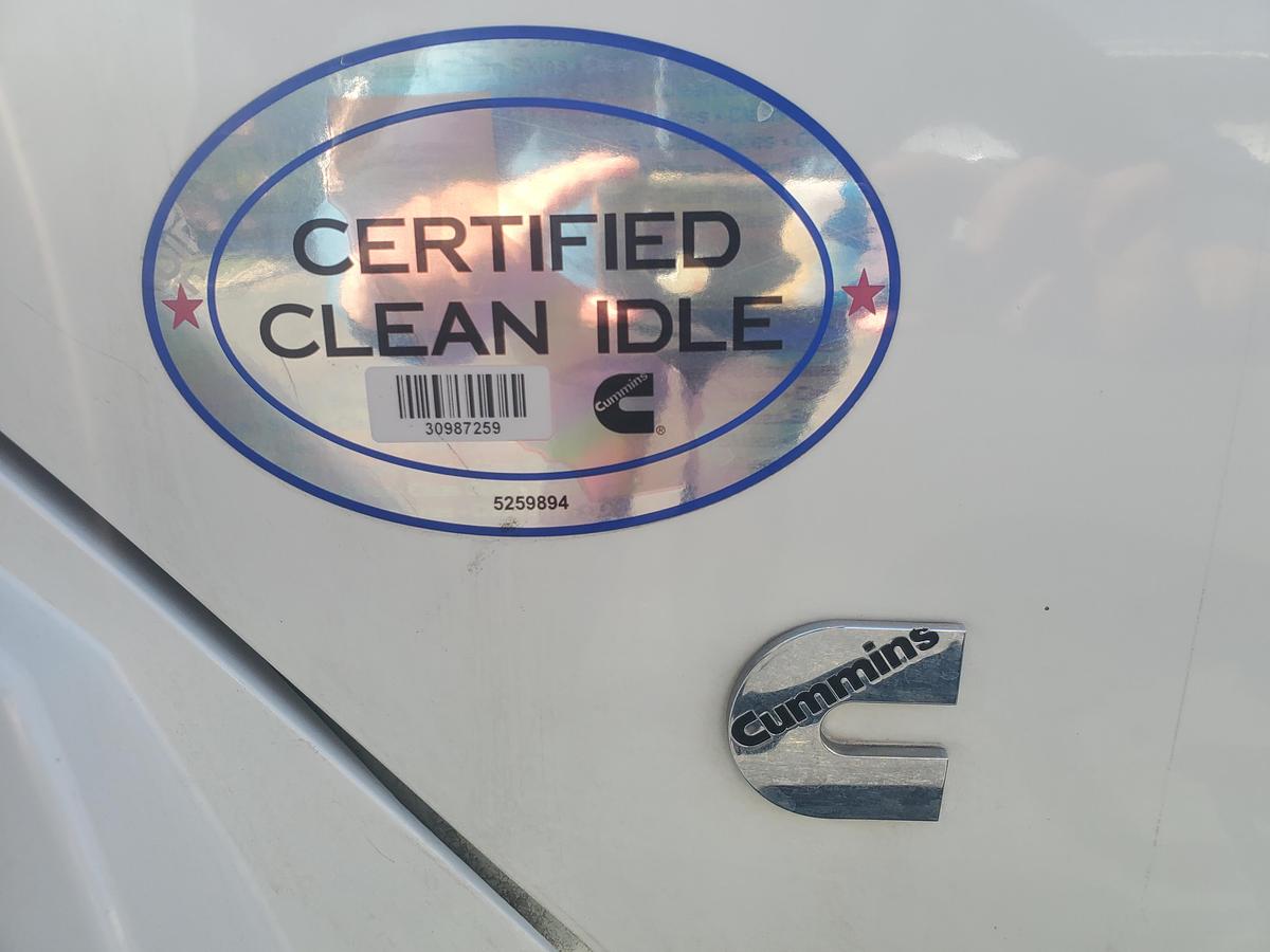 Used 2020 International MV607 26' Reefer