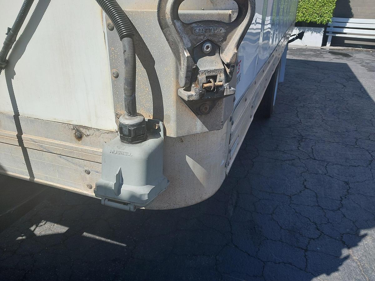 2023 International® CV515 18 ft Reefer