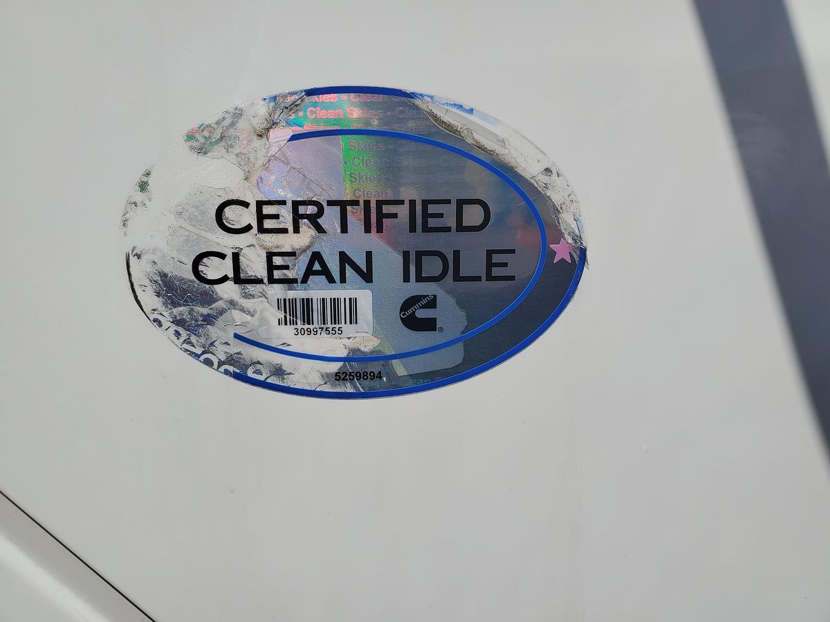 Used 2020 Freightliner M2 26 Foot Refrigerated Truck