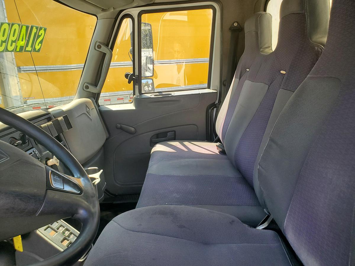 Used 2014 International 4300 24 ft Box Truck for Sale