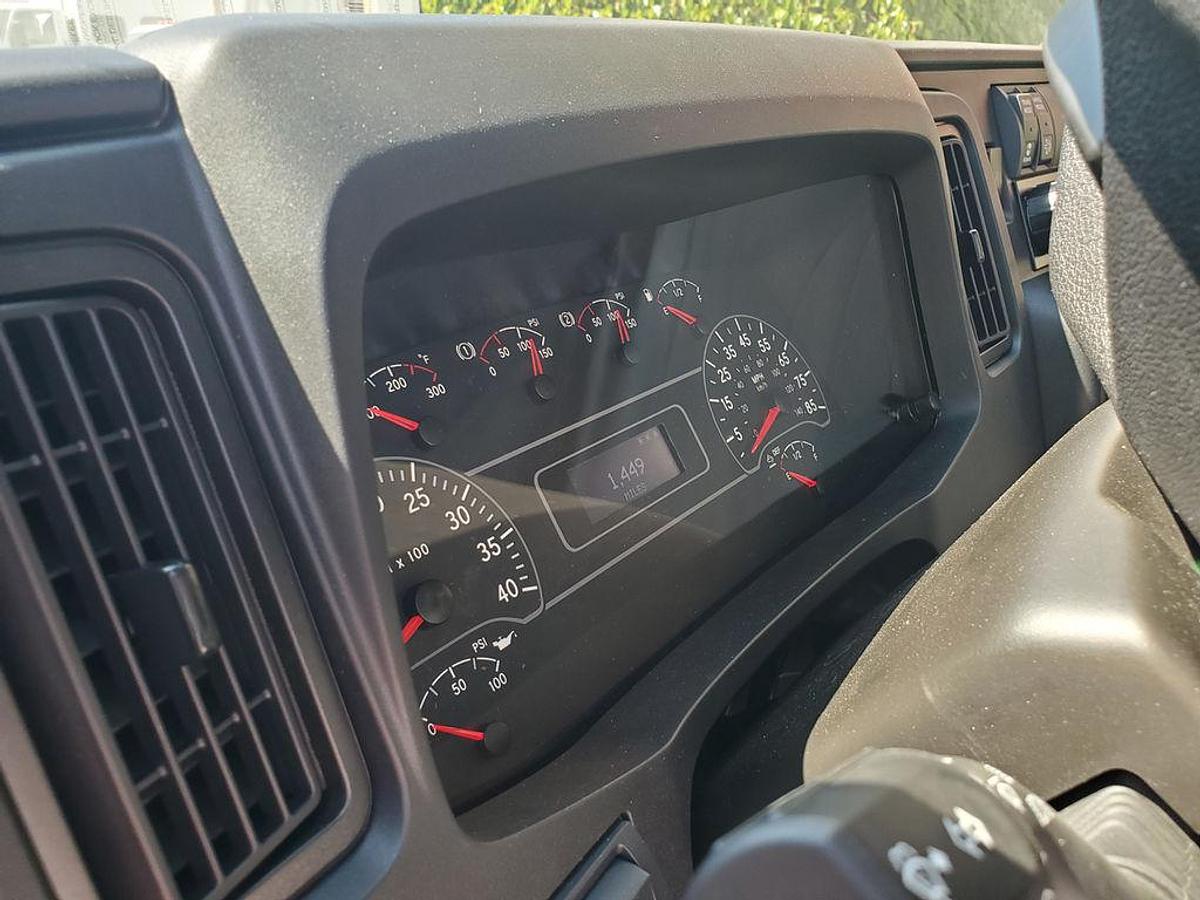 2025 International HV 607