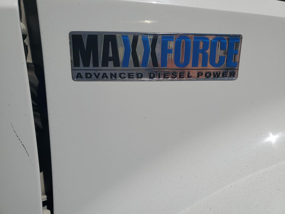 Used 2014 International 4300 24 ft Box Truck for Sale