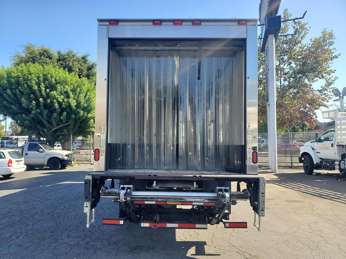 Used 2021 International MV607 26' Box Truck