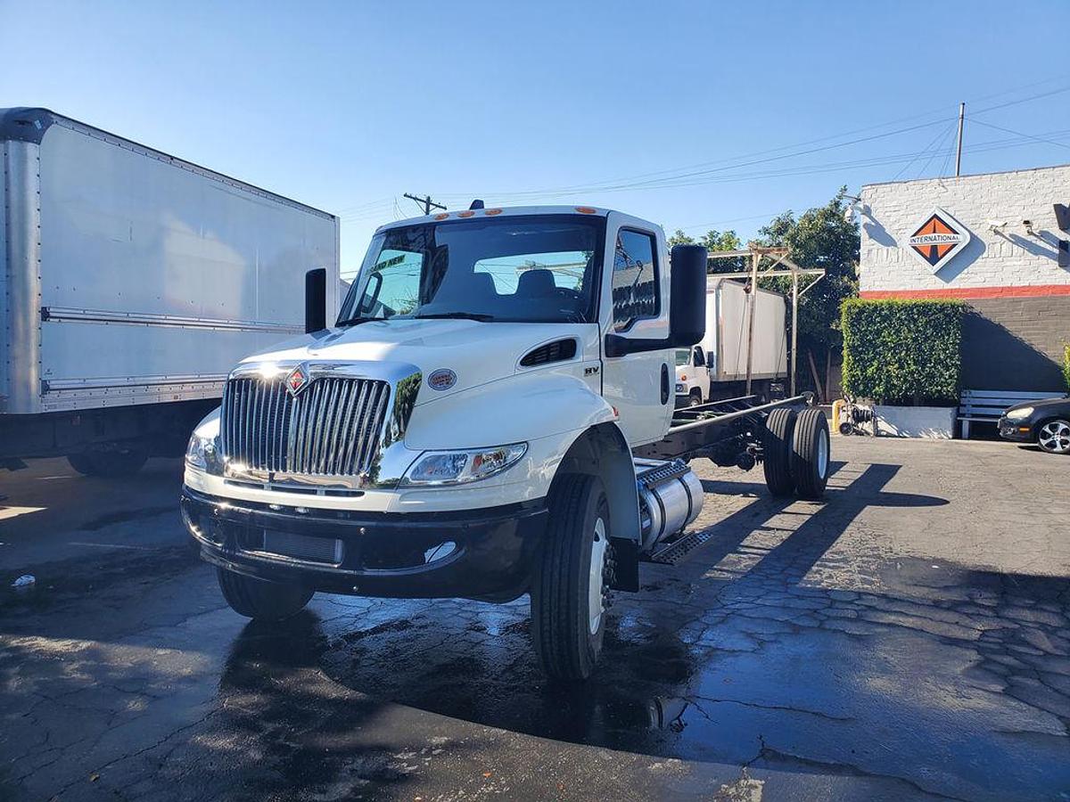 2025 International HV 607