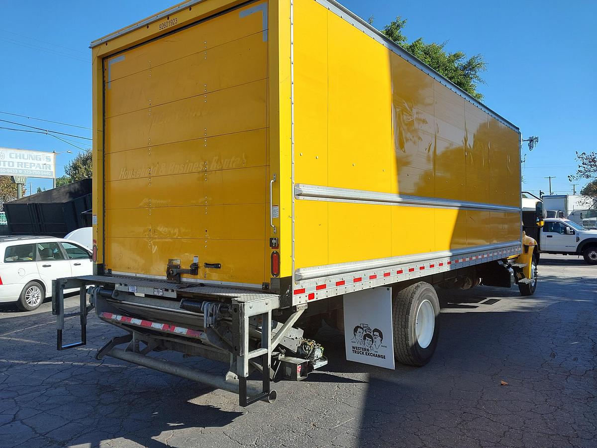 Used 2021 International MV607 26' Box Truck