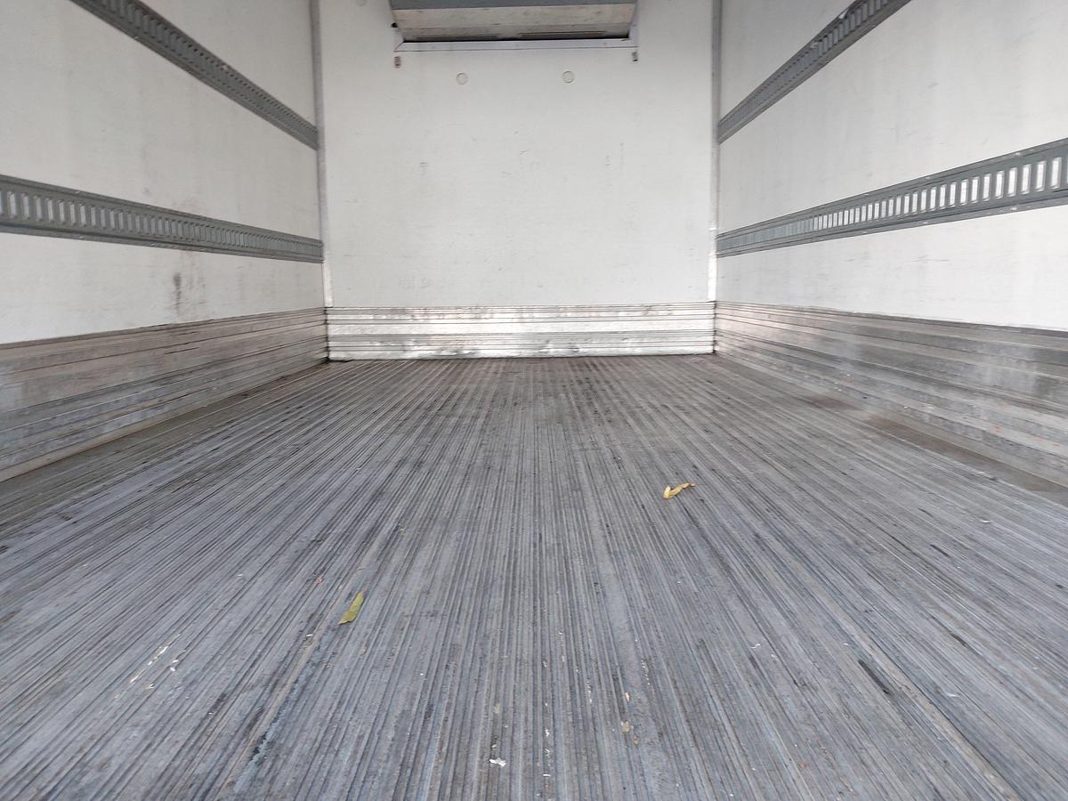 Used 2020 Isuzu NPR 16' Reefer