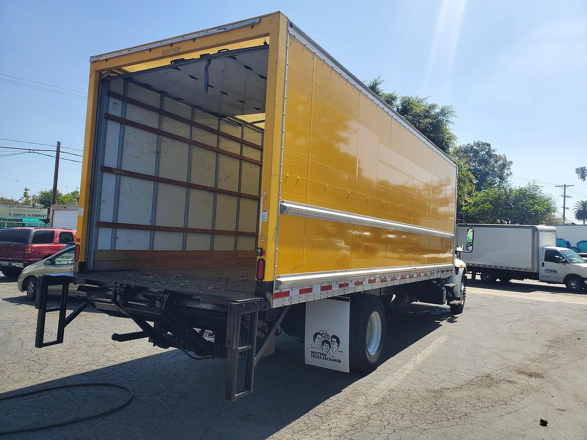 Used 2019 International 4300 26' Box Truck