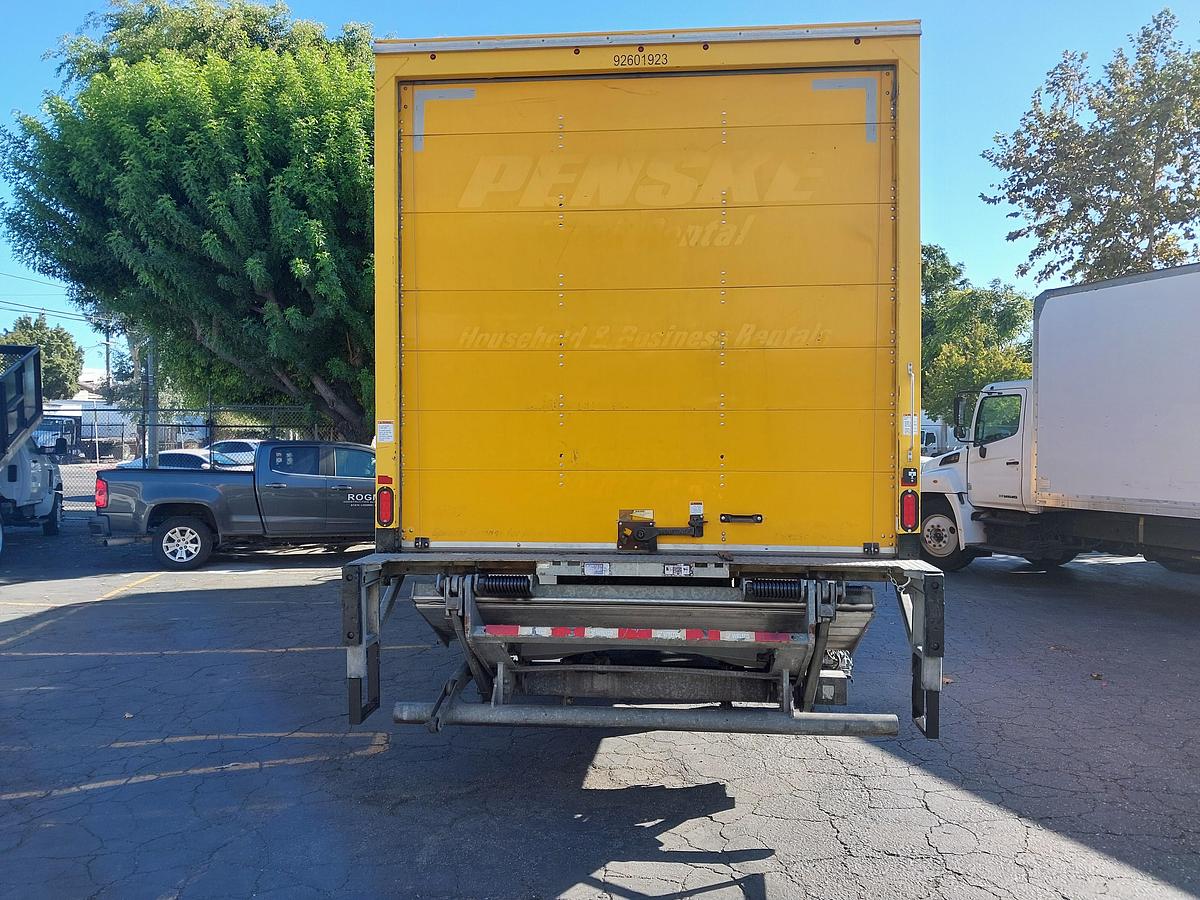 Used 2021 International MV607 26' Box Truck