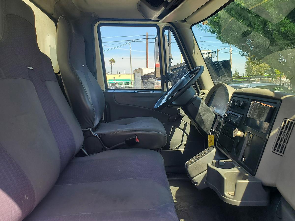 Used 2014 International 4300 24 ft Box Truck for Sale