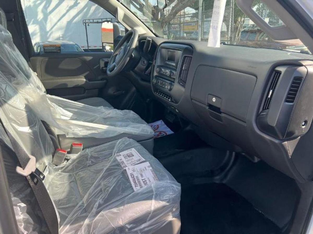 2023 International® CV515