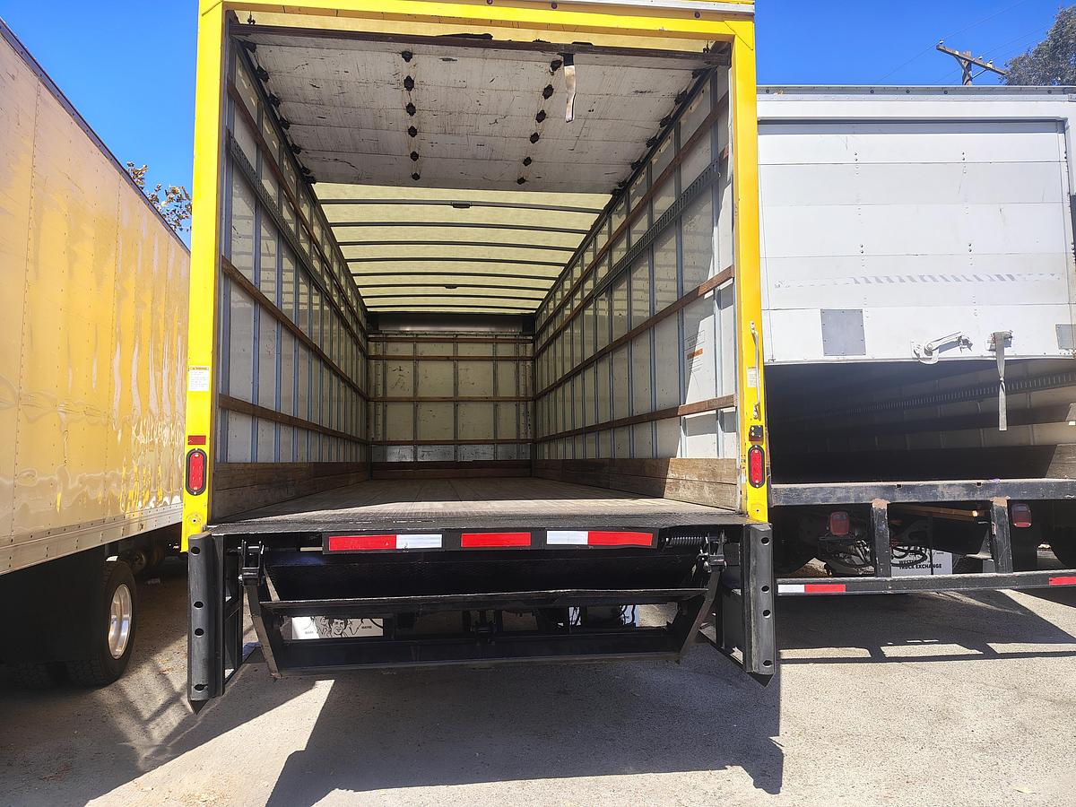 Used 2021 International MV607 26' Box Truck