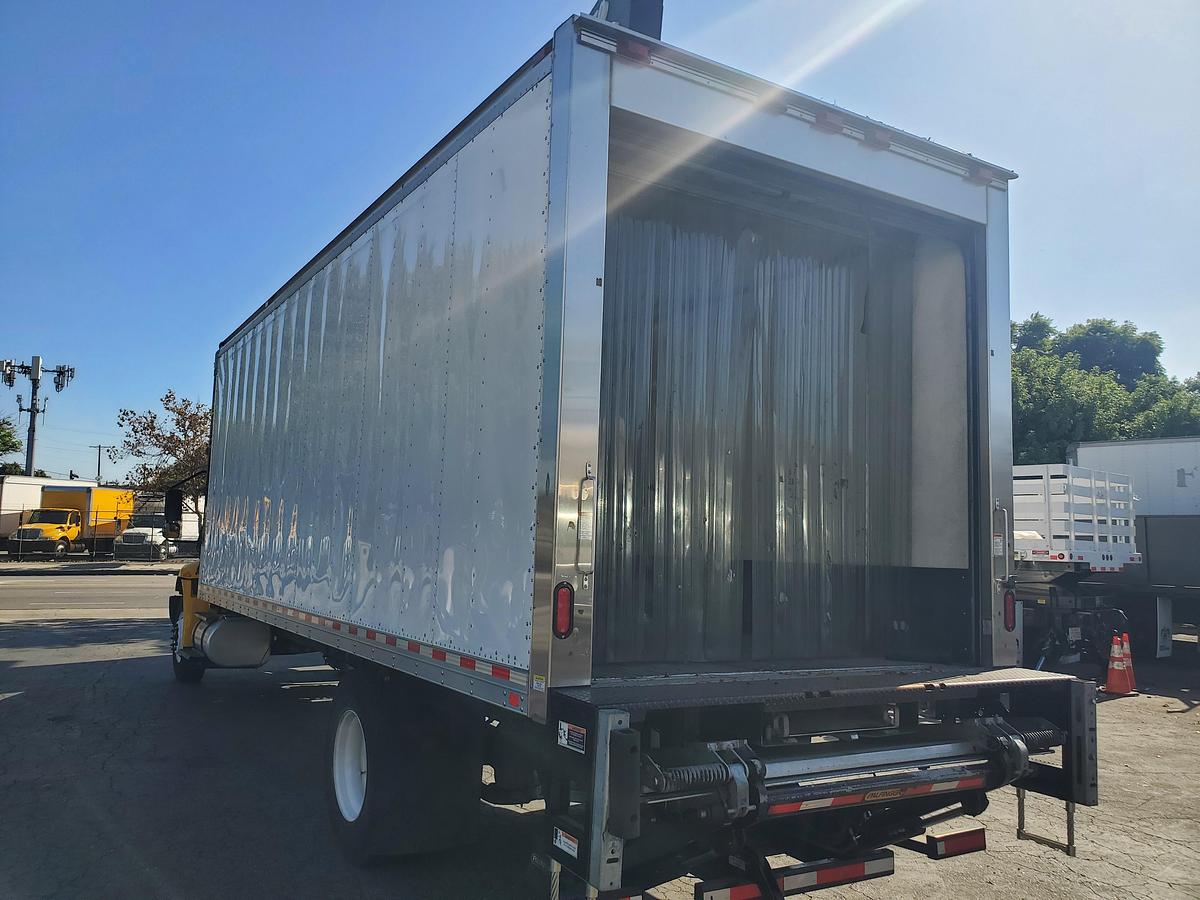 Used 2021 International MV607 26' Box Truck