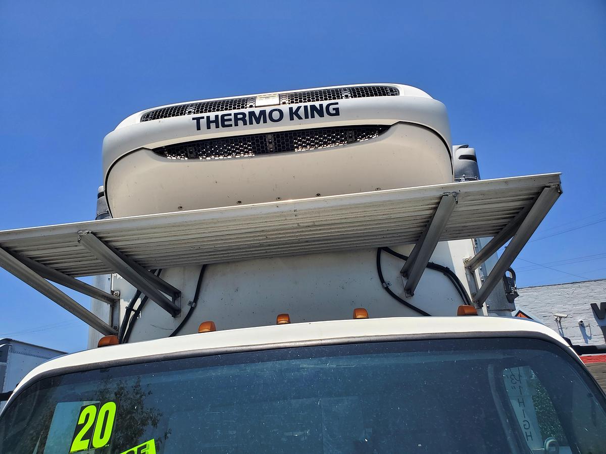 Used 2020 Freightliner M2 26 FT Reefer