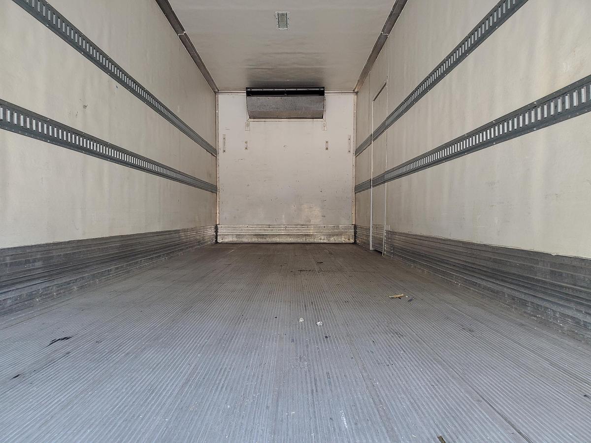 Used 2020 Freightliner M2 26 FT Reefer