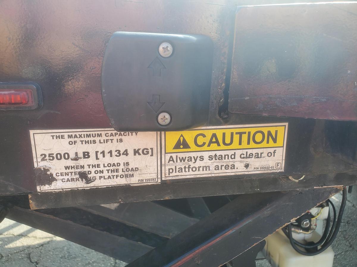 Used 2019 Freightliner M2 26' Stake bed