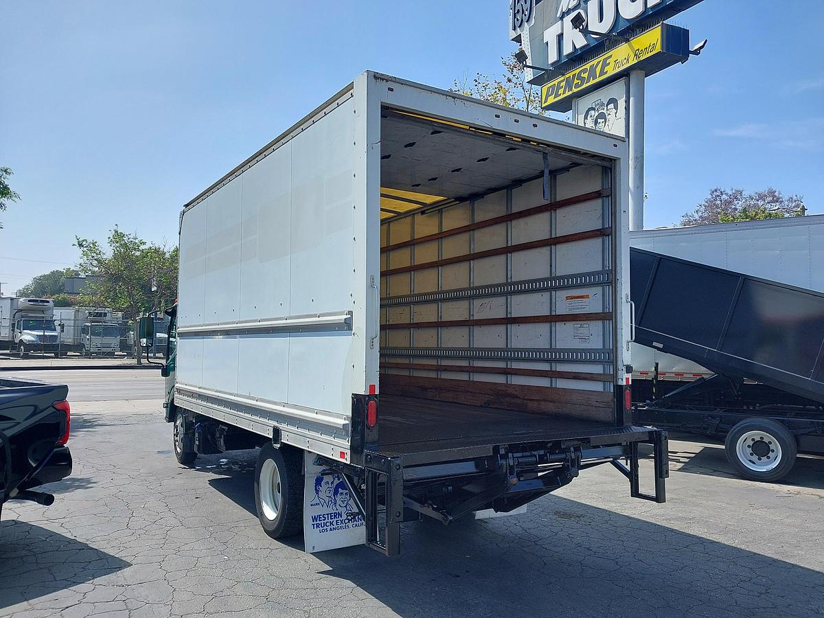 Used 2020 Isuzu NQR Box Truck