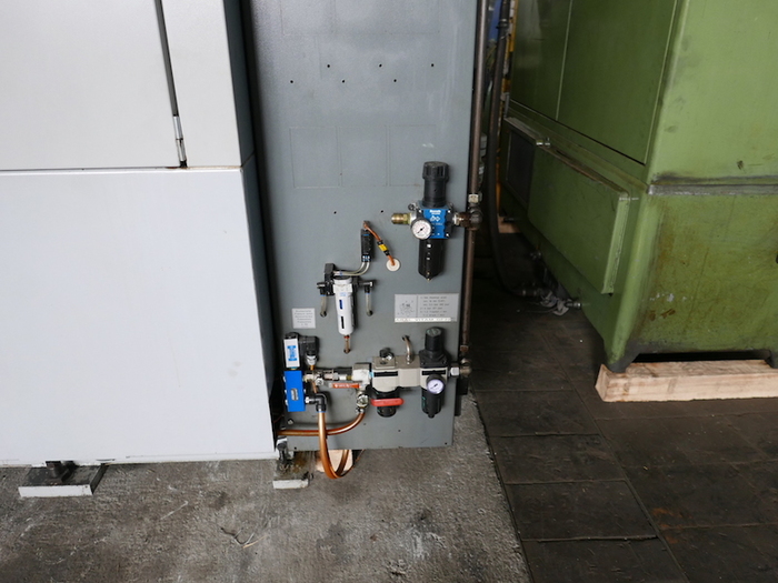 Gebraucht CNC Bearbeitungszentrum Chiron FZ 18 W