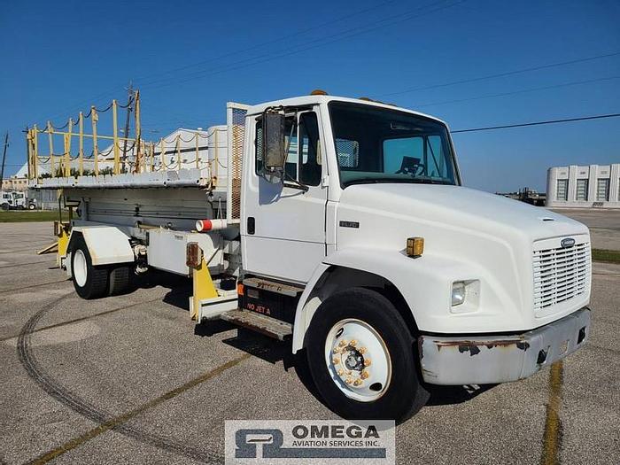 Used 1998 Tesco Freightliner Scissor Lift Truck / Maintenance Lift Truck