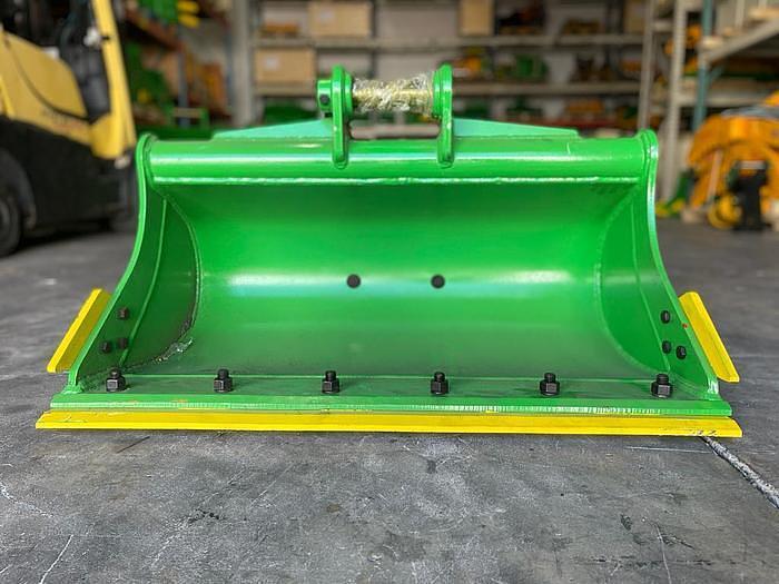 New Ditching Clean Up (MUD) Bucket for Mini Excavator Volvo EC35. for