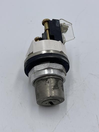 Used Allen-Bradley 800T-H48 Ser T