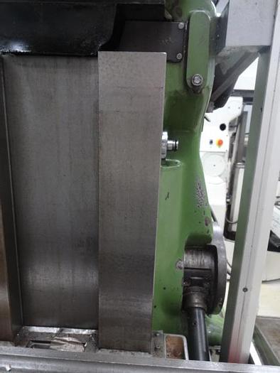 Utilisé Fraiseuse Huron MU 6