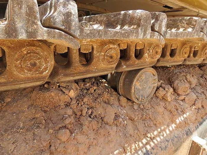 Used 2017 CATERPILLAR 374FL