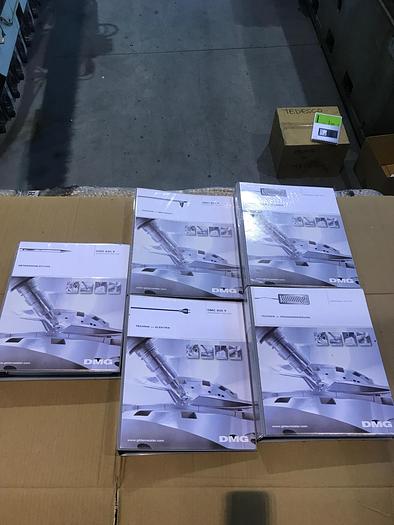 Usato CENTRO DI LAVORO VERTICALE