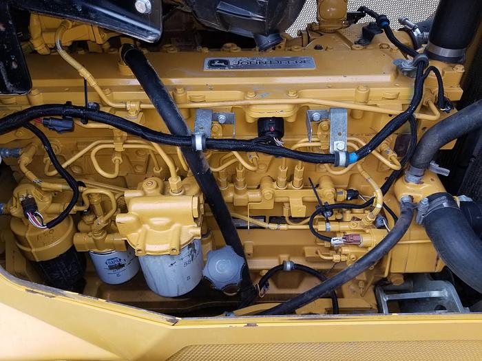 Used 2011 John Deere 850J WLT