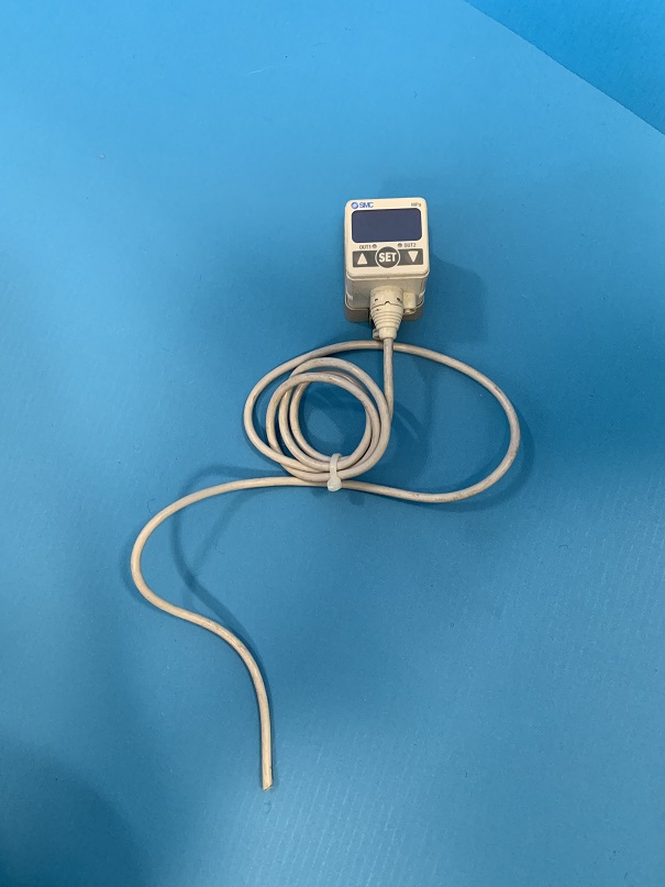Used SMC Digital Pressure Switch ISE40-C6-62L