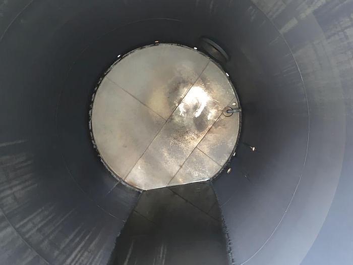 Used 5,000 GALLON VERTICAL TANK - S/S