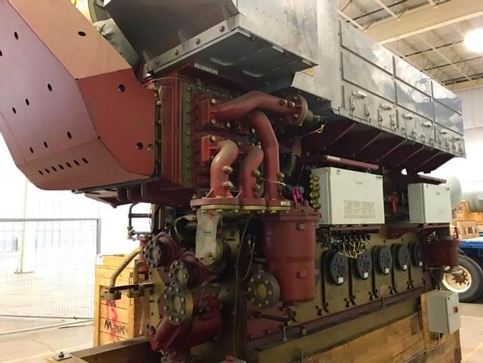 Mak 6M25C marine propulsion engine unused with spares and certificates.