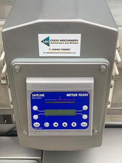 Used Safeline Mettler-Toledo Metal Detector with push-arm reject (runs Right to Left)