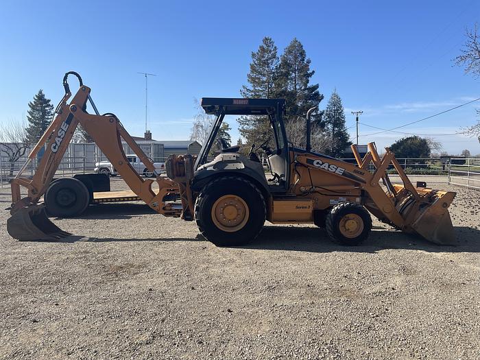 Used 2009 Case 580M