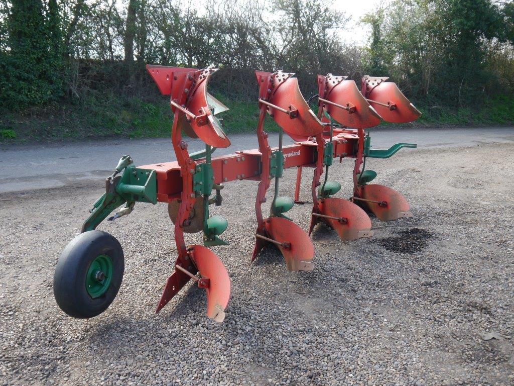 Used Kverneland LD85 Plough