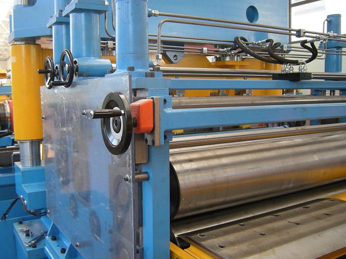 Used ^ in Egypt: Steel Service Center Equipment