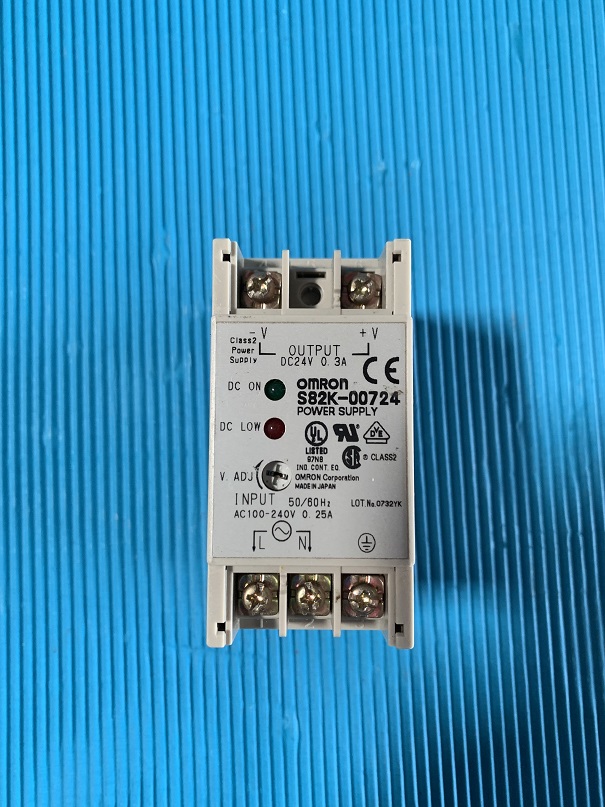 Used omron power supply s82k-00724