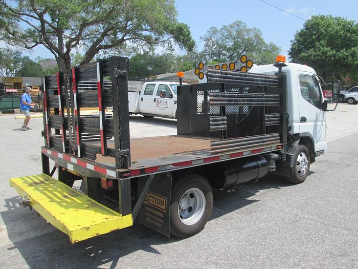 Used 2010 Mitsubishi Fuso Flat-Bed
