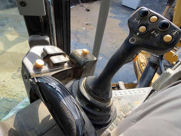 Used 2012 CATERPILLAR 140 M 2 AWD