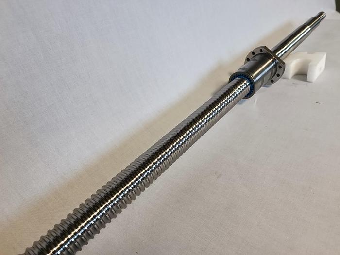 Geschliffener Präzisions Kugelgewindetrieb, D50x10, 1741mm, Steinmeyer, neu