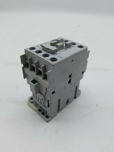 Used ALLEN BRADLEY 700-CF310* SER. A