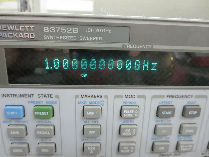 Used H-P, 83752B, Synthesized Sweeper, .01-20 GHZ, Fails Amplitude Test