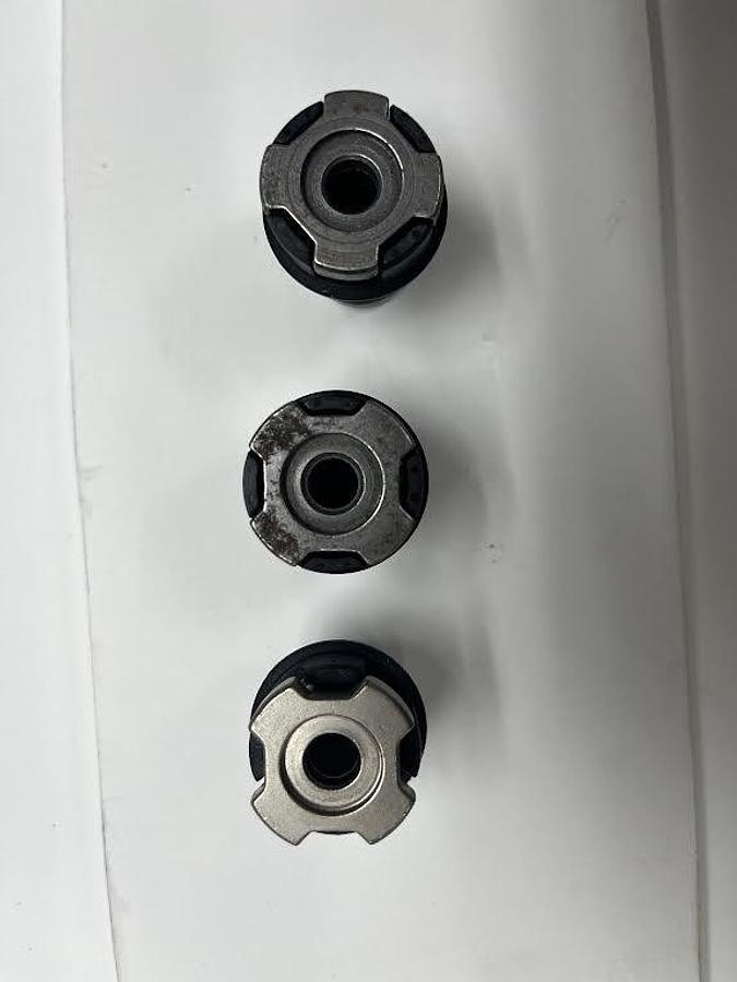 Used System 3R Macro Pull Studs