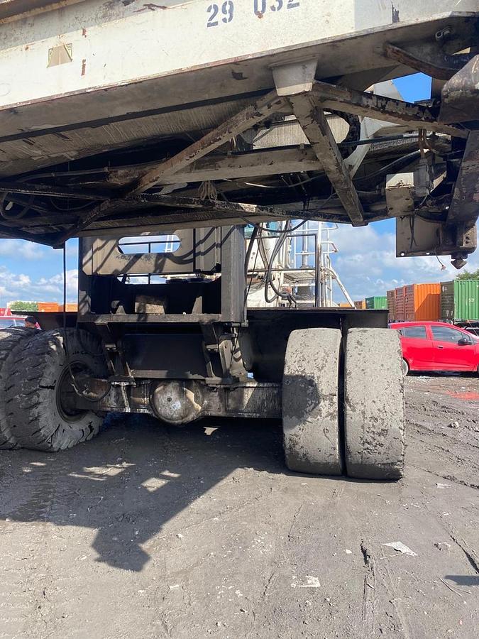 Used Forklift 80,000 lbs.- Taylor Machine Works TEC950L