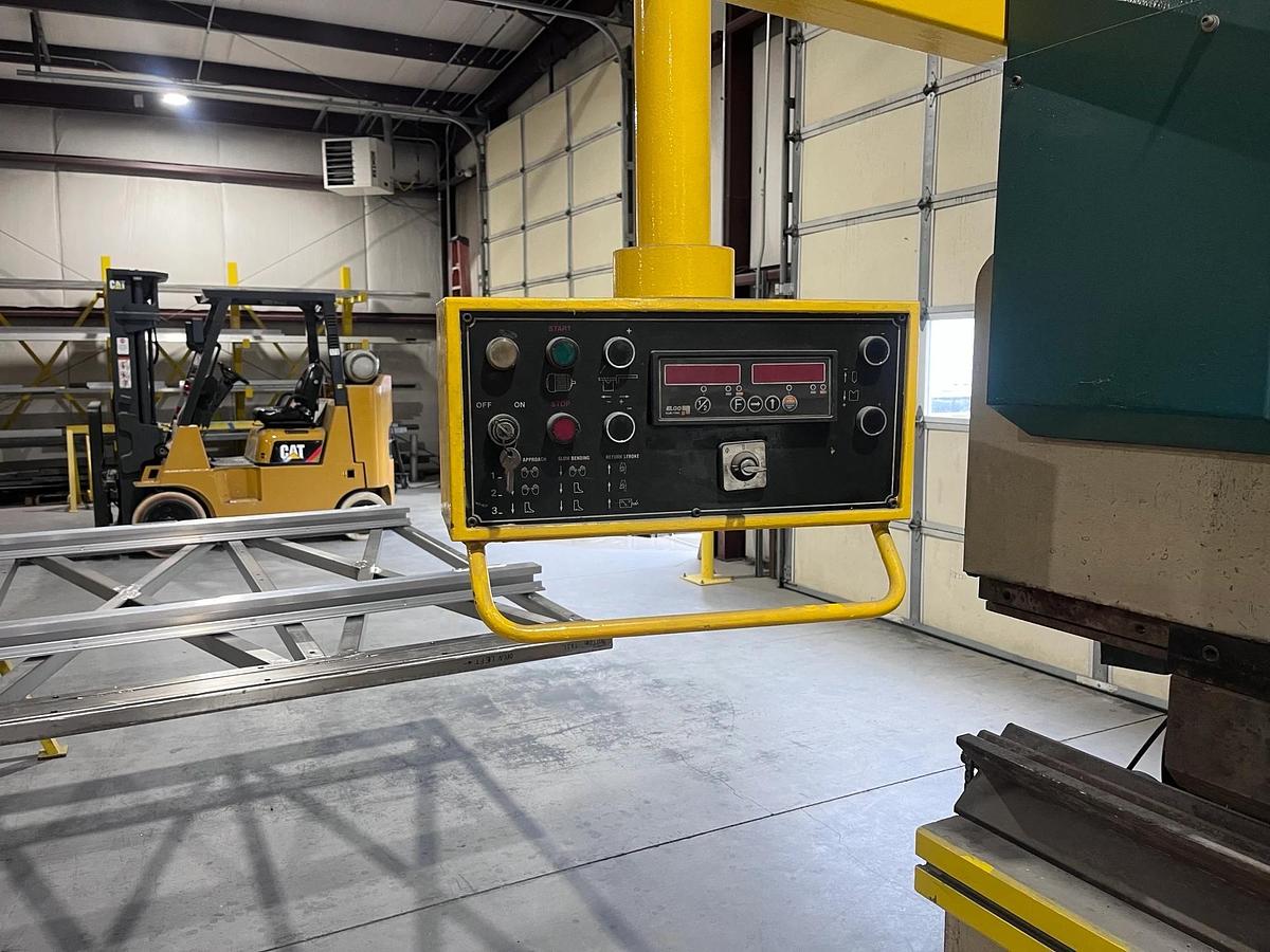 Used 1997 DURMAHAP 37200 Press Brake