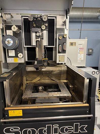 Used Sodick SL400Q/LN2 Wire EDM