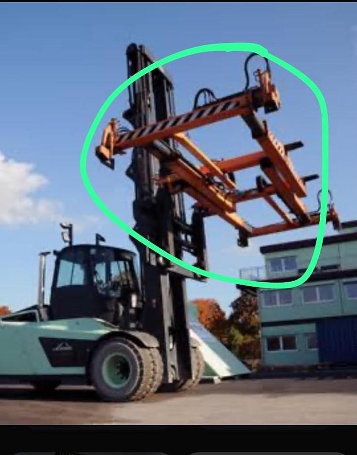 Used Forklift 80,000 lbs.- Taylor Machine Works TEC950L