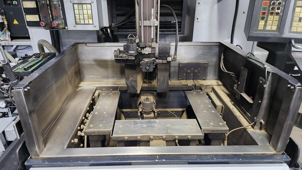 Used 2002 Sodick AQ325L/LN1W Submersible Wire EDM