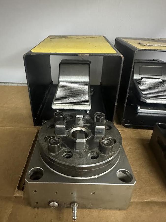 Used System 3R Pneumatic Chuck #3R-R610.46 1105-VOO-1605 with Foot Pedal