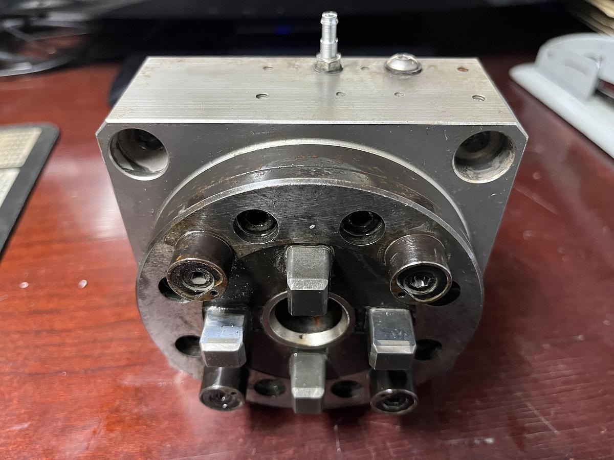 Used System 3R Compatible Pneumatic Chuck #3R-R610.46 1105-VOO-1605