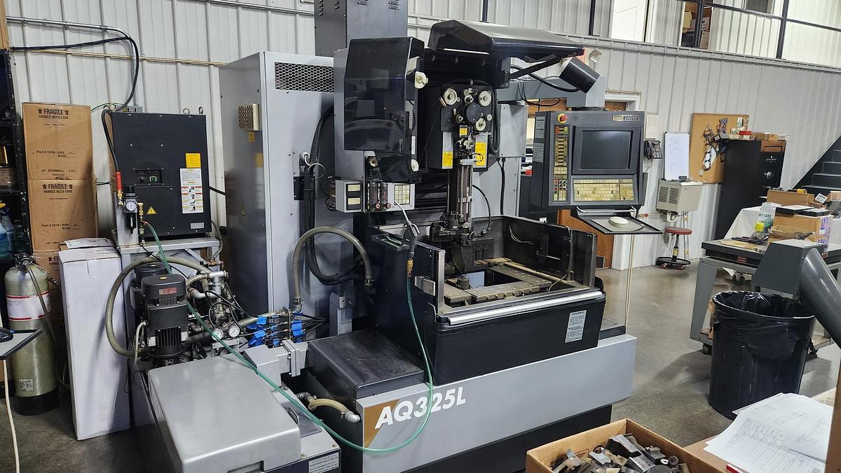 Used 2002 Sodick AQ325L/LN1W Submersible Wire EDM